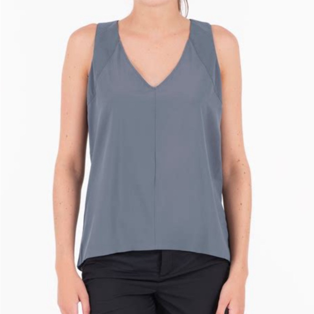 Indygena Halka Sleeveless Top – Size M – Lightweight V‑Neck Travel/Activewear